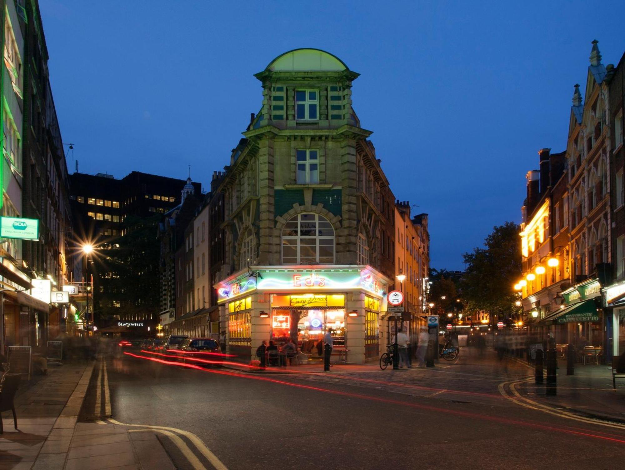The Z Hotel Soho London Bagian luar foto